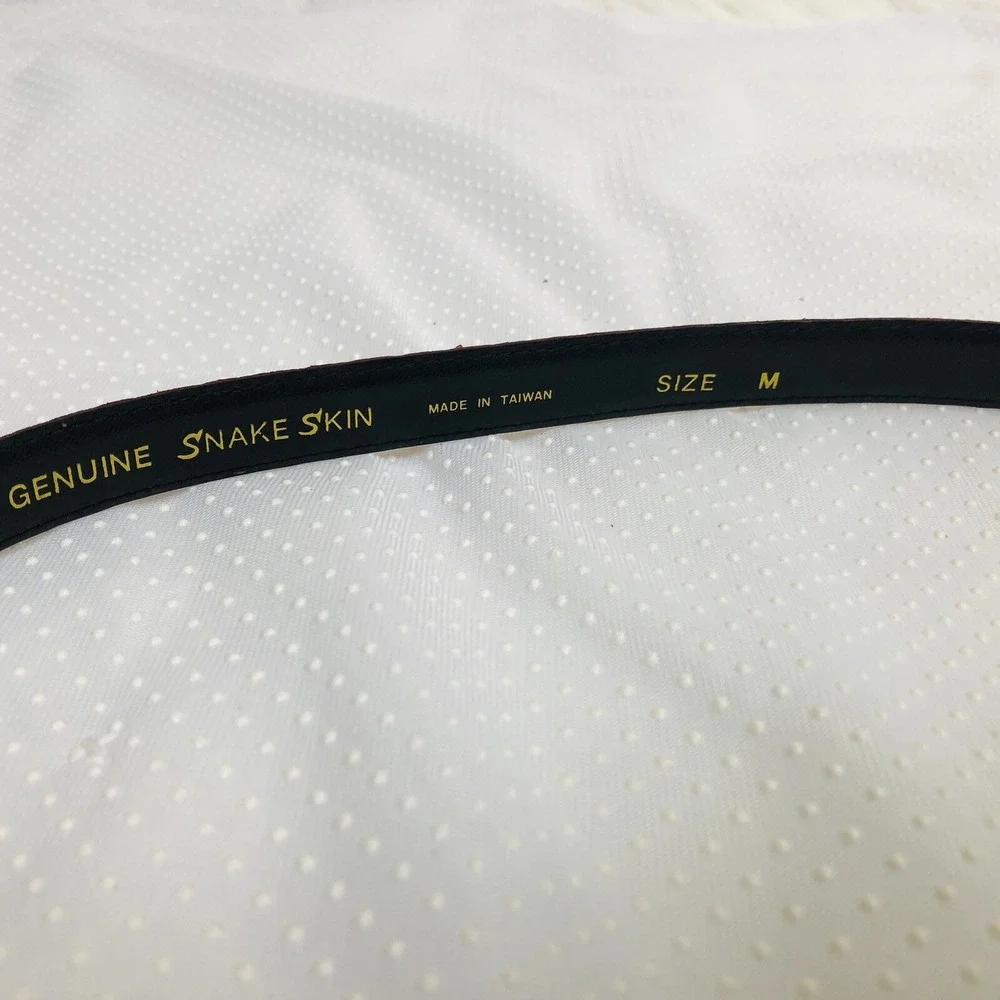 Cassidy Genuine Snake Skin Womens Belt Red Size‎ Medium 3/4
